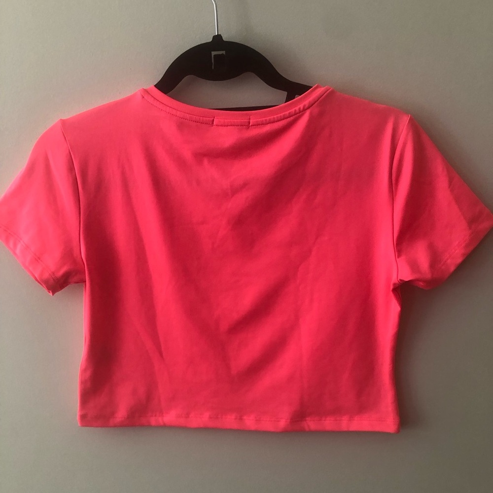 Crop top - Picture 2 of 6